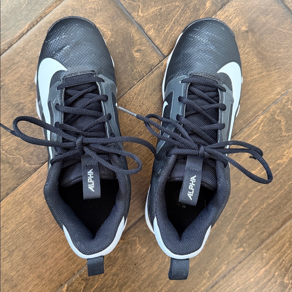 🏈Nike Menace 4 Shark Football cleats *wide*🏈